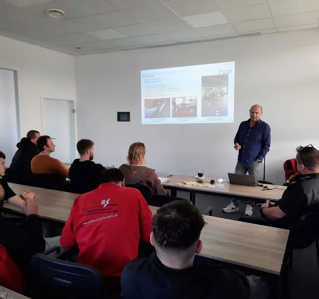 Elektrotechnik Strobl GmbH & Co. KG